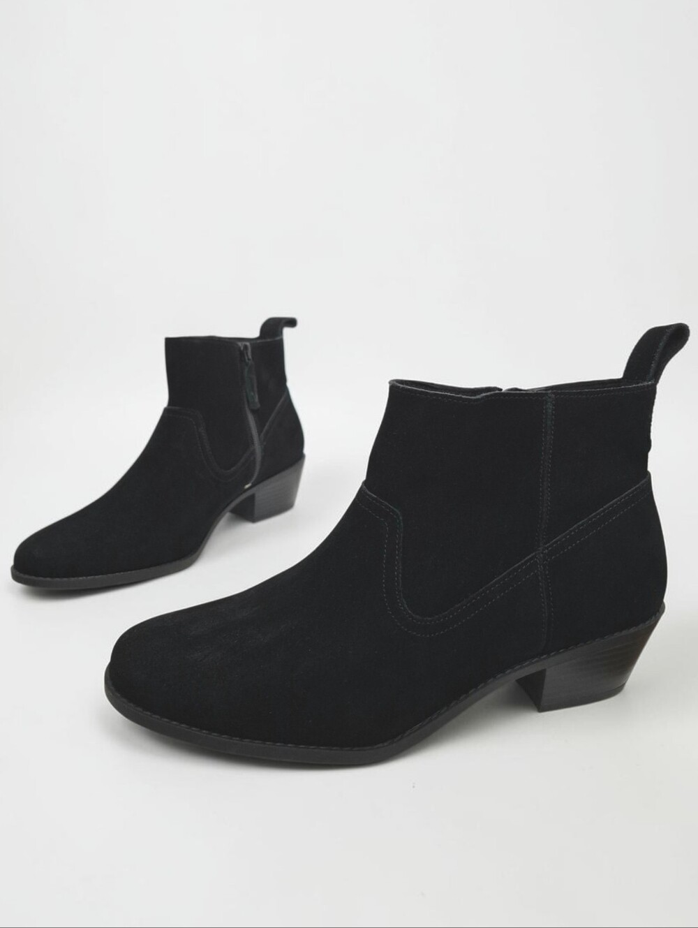 Vionic Vera Black Suede Ankle Boots Booties 9.5 Comfort minimalist